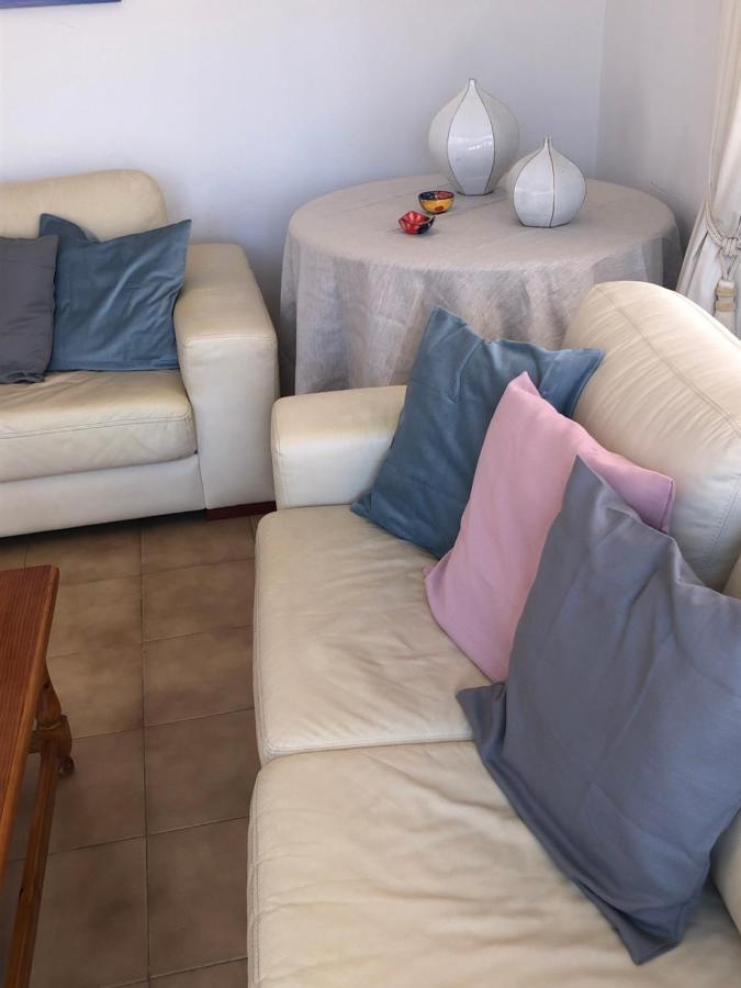 Charming 2 Bed Apartment Next To Cabopino Beach, Spain Marbella Eksteriør billede